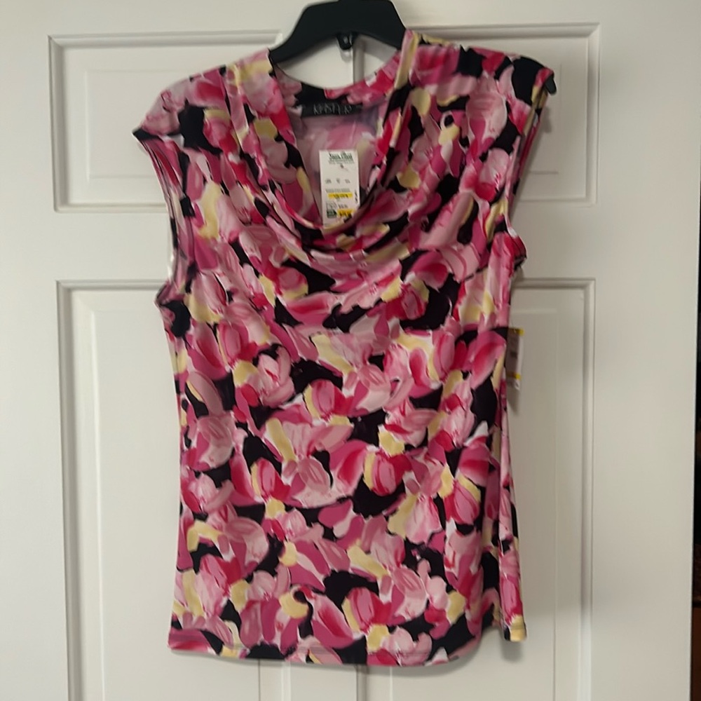 Women’s Kasper sleeveless shell size medium
